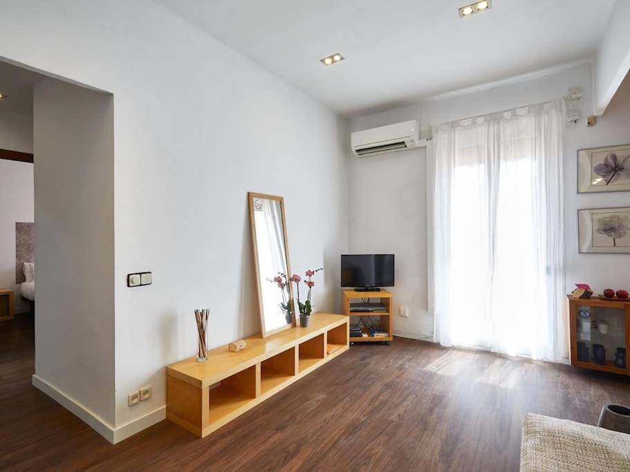 Appartamento Bed&Bcn Arquimedes Barcellona Esterno foto