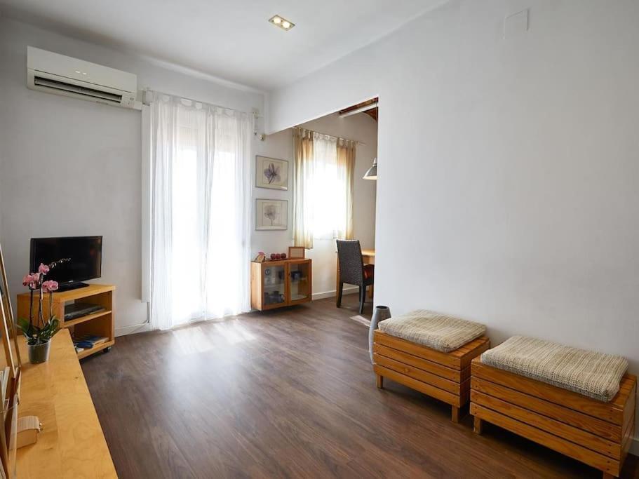 Appartamento Bed&Bcn Arquimedes Barcellona Esterno foto