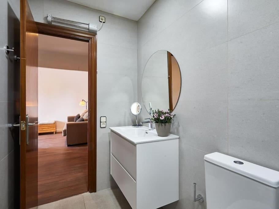 Appartamento Bed&Bcn Arquimedes Barcellona Esterno foto